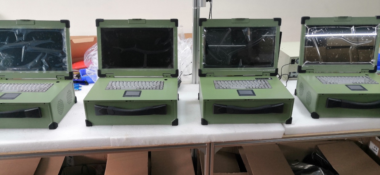 研智芯工(gōng)業(yè)便攜式一體機